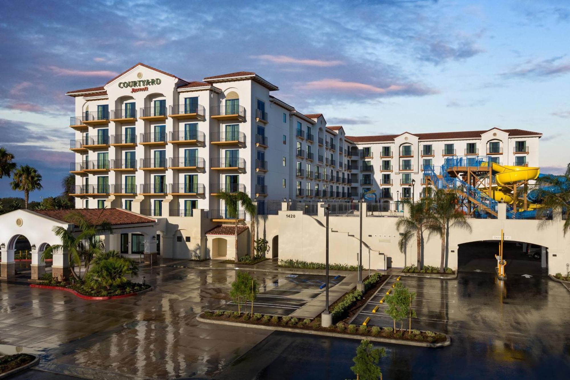 Hotel Courtyard Anaheim Theme Park Entrance Exterior foto